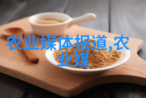 如何观察和记录蜜蜂数量以确定它们是否已经开始分组呢