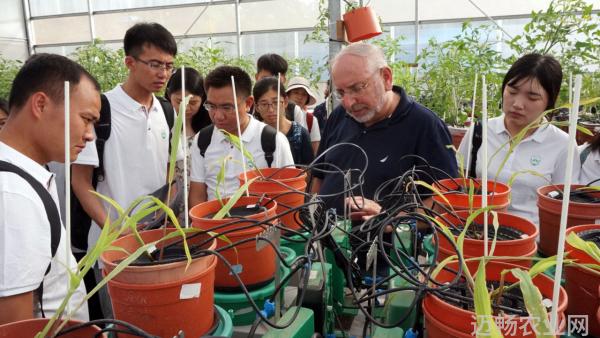 农业学术交流_中国人民大学法学院学术发展史编写组中国人民大学法学院学术发展_中国学术期刊网首页论文发表中国学术期刊网首页